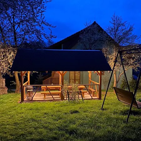 Dom Noclegowy „pod Mnichem” *