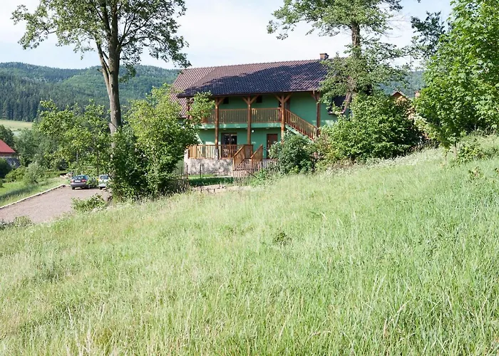 Dom Noclegowy „pod Mnichem” 팜스테이