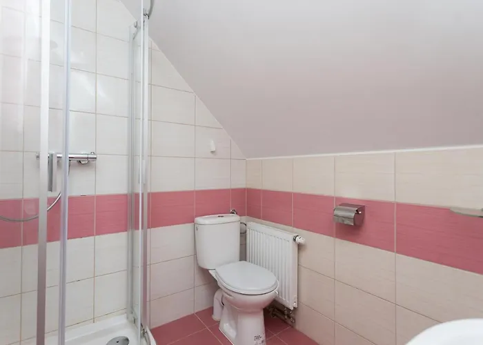 Dom Noclegowy „pod Mnichem” *