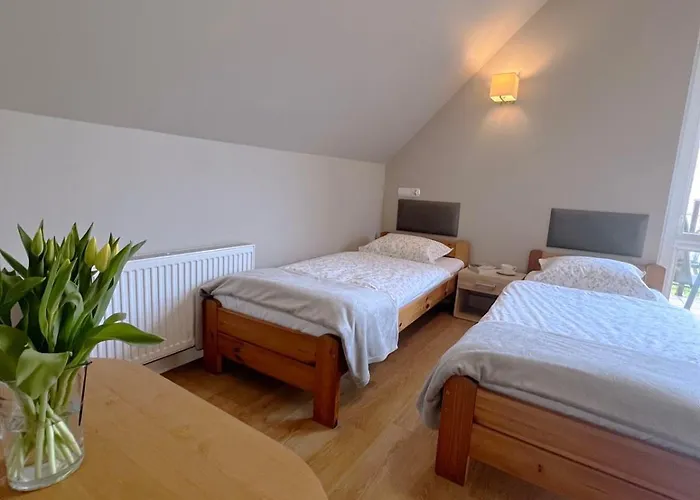 Dom Noclegowy „pod Mnichem” 팜스테이