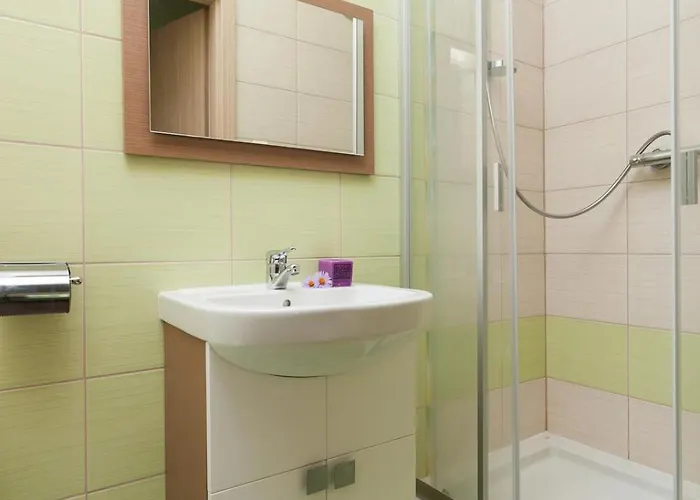 Dom Noclegowy „pod Mnichem” 팜스테이